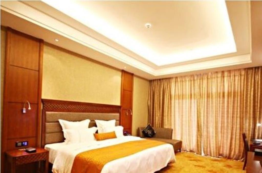 Ramada Plaza Xishuangbanna Hotell Exteriör bild