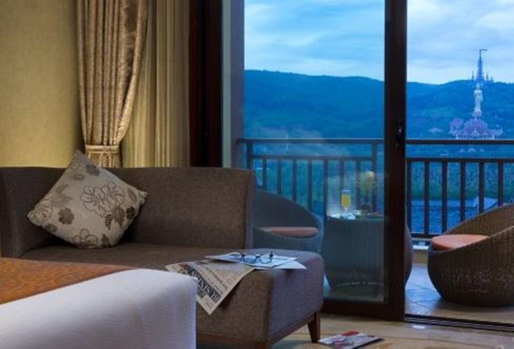 Ramada Plaza Xishuangbanna Hotell Exteriör bild