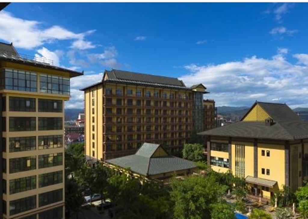 Ramada Plaza Xishuangbanna Hotell Exteriör bild