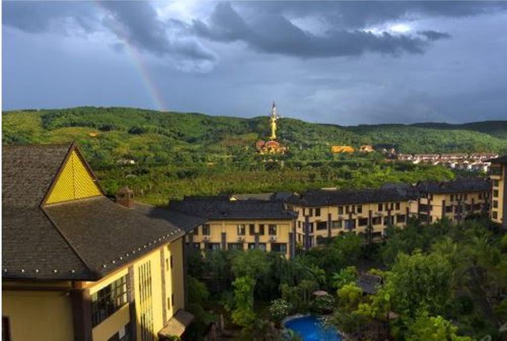Ramada Plaza Xishuangbanna Hotell Exteriör bild